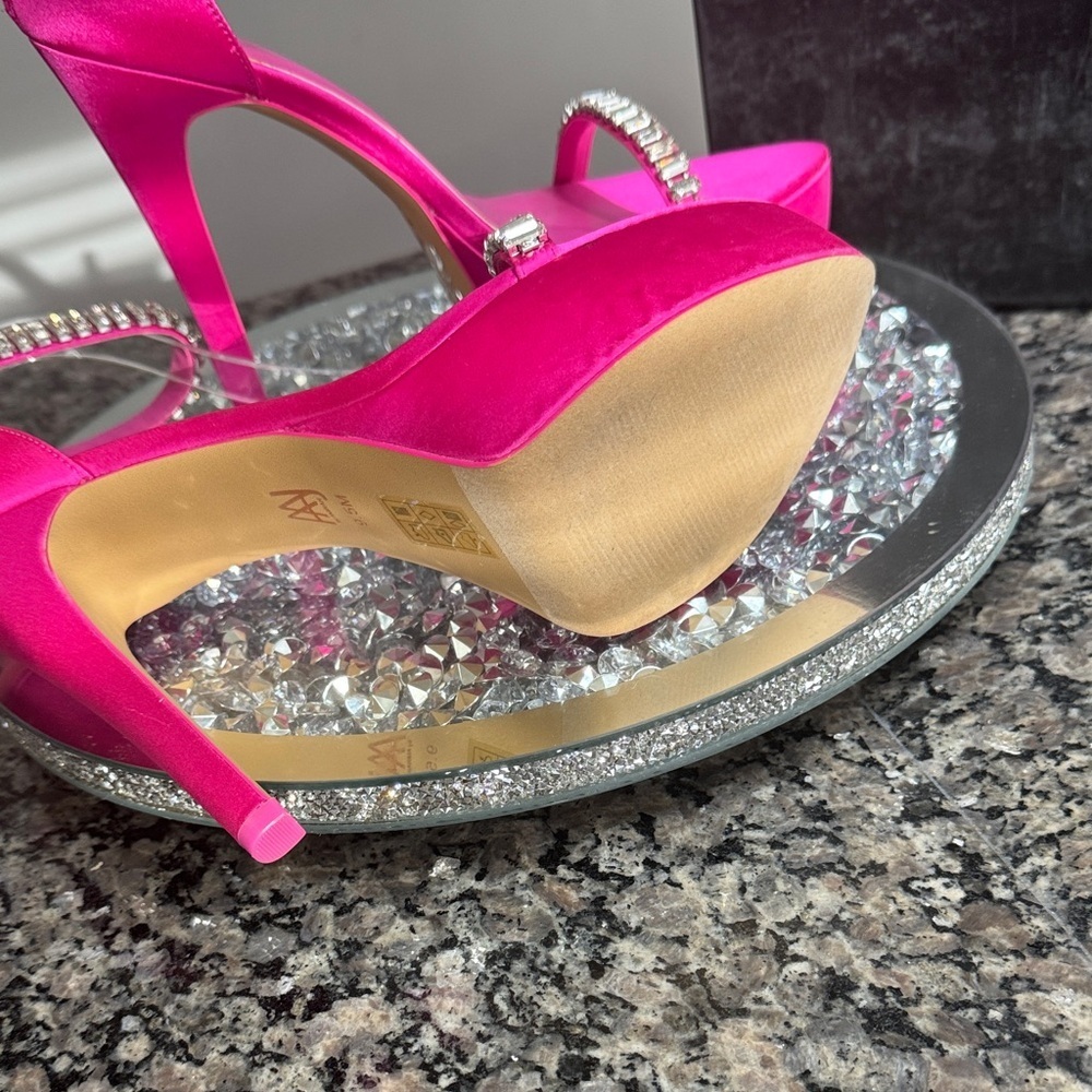AAJ Pink Satin platform strappy Heels with Rhinestone NWT 9.5 - Picture 13 of 17